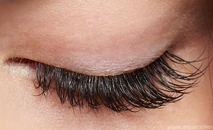 Einzelwimpernverlängerung