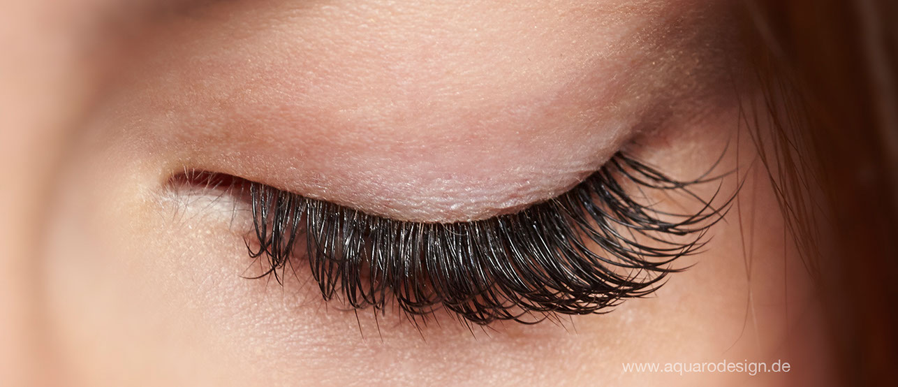 Einzelwimpernverlängerung